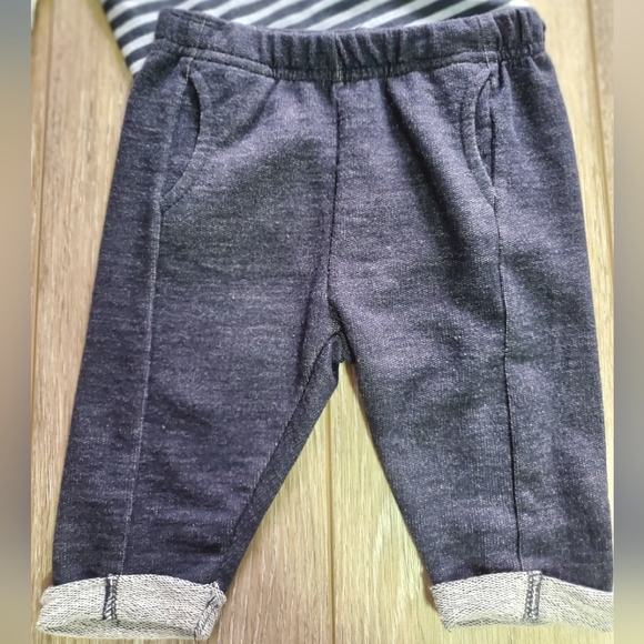 🇺🇲7 for All Mankind boys baby 3 pc outfit, distressed navy/ lt.blue 0-3M - Picture 13 of 14